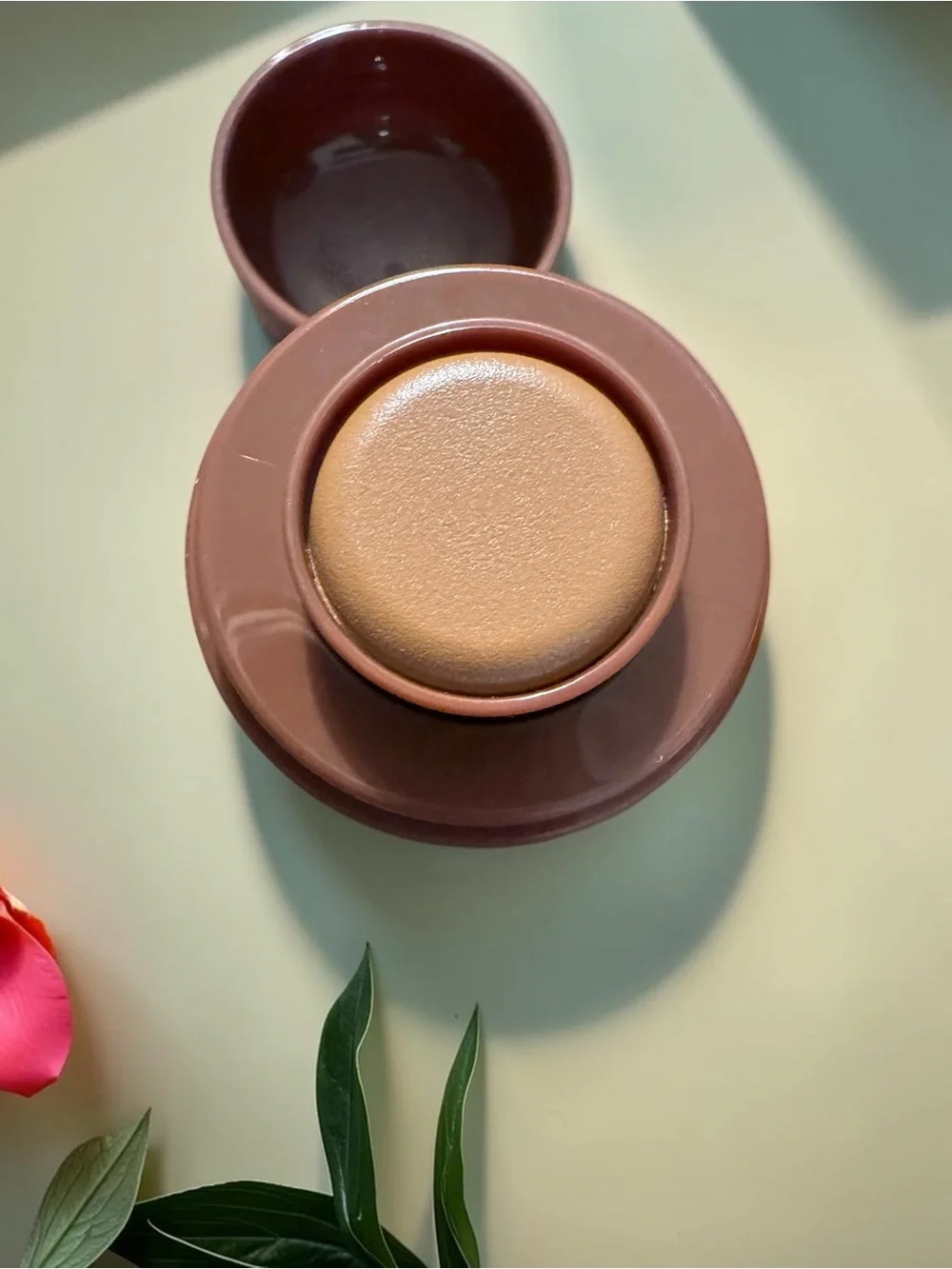 RHODE Pocket Bronze Compact in sip